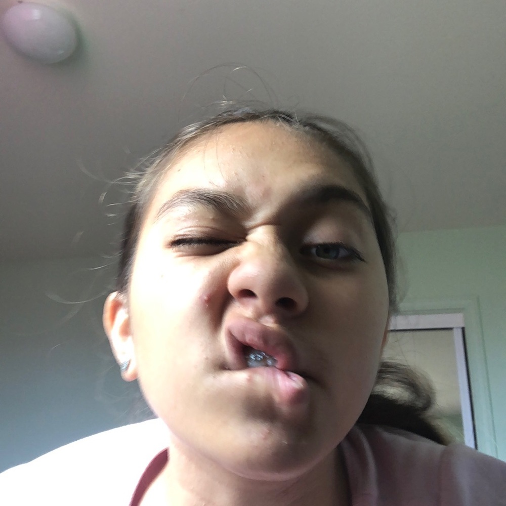 Meet your Posher, Anaya